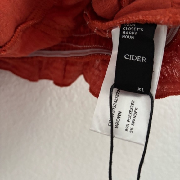 NWT Cider Women's Size XL Orange Ruffle Smocked Back Crop Top - Picture 2 of 3